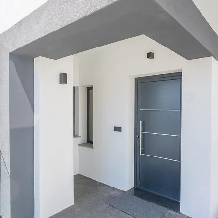 Flh Fantastic Ocean View With Balcony * Santa Cruz (Madeira)