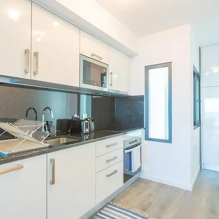 Flh Fantastic Ocean View With Balcony *