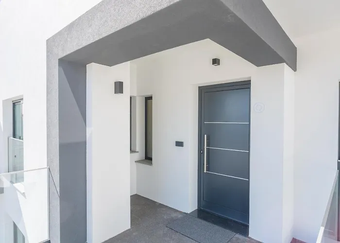 Flh Fantastic Ocean View With Balcony * Santa Cruz (Madeira)