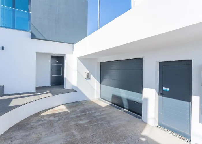 Flh Fantastic Ocean View With Balcony Apartment *