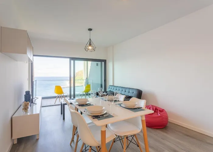 Flh Fantastic Ocean View With Balcony *